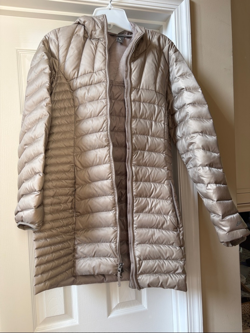 Eddie Bauer Lightweight Quilted Hooded Coat in Champagne